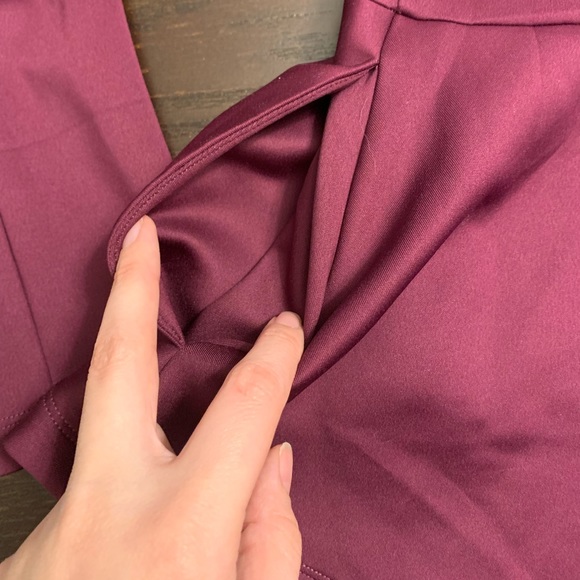 Betabrand Billion Dollar Blouse Peplum with Pockets in Plum Size Small - Picture 4 of 6